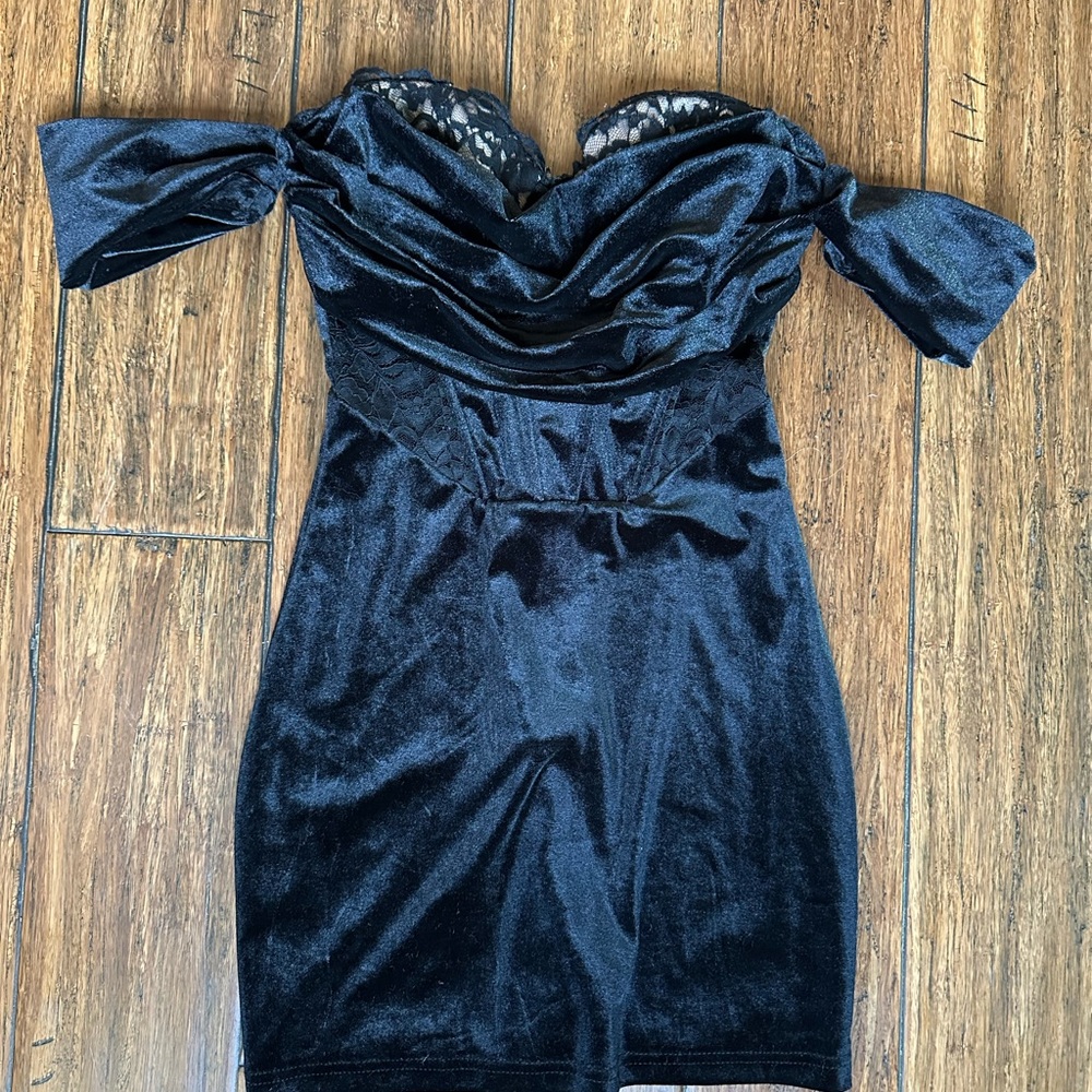 Windsor Black Velvet Off-Shoulder Mini Dress
